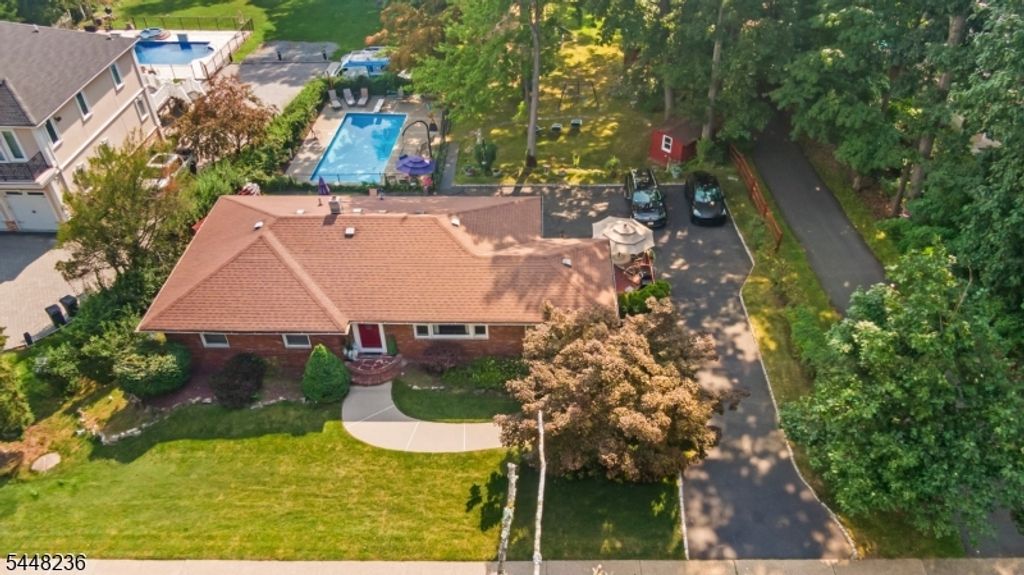 1468 Alps Rd, Wayne Twp., NJ 07470