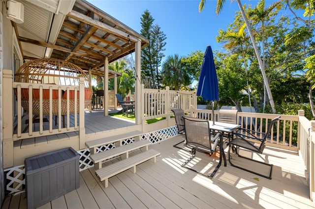 404 MAXWELL PLACE, Indian Rocks Beach, FL 33785