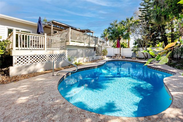 404 MAXWELL PLACE, Indian Rocks Beach, FL 33785