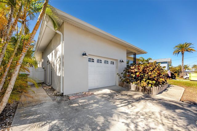 404 MAXWELL PLACE, Indian Rocks Beach, FL 33785