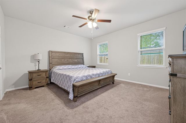 320 Emerald Thicket Lane, Houston, TX 77336