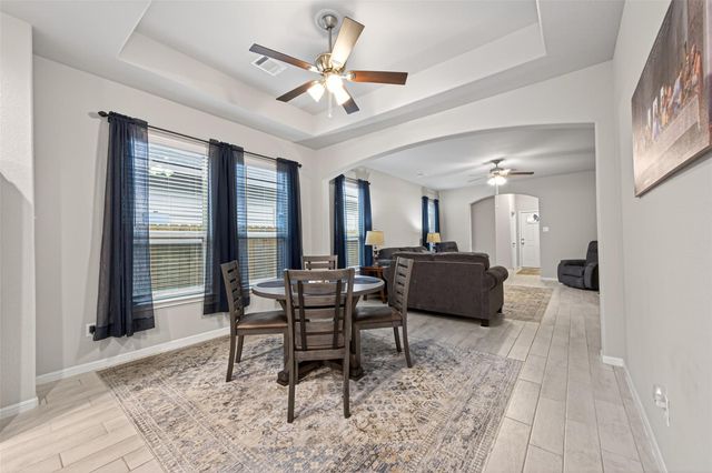 320 Emerald Thicket Lane, Houston, TX 77336