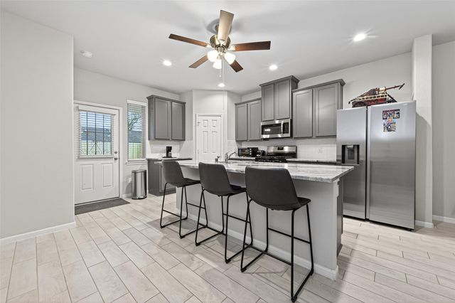 320 Emerald Thicket Lane, Houston, TX 77336