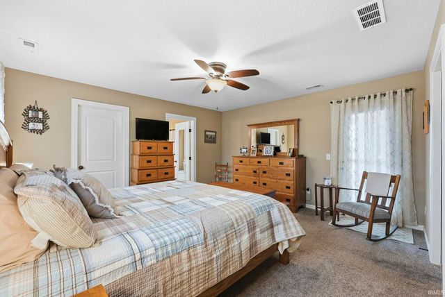 2092 Hemlock Lane, Warsaw, IN 46580