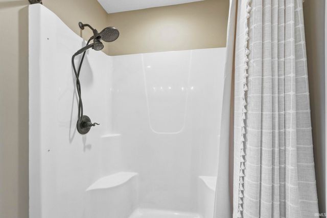 2092 Hemlock Lane, Warsaw, IN 46580