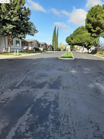 26 Bradley Lane, Antioch, CA 94509