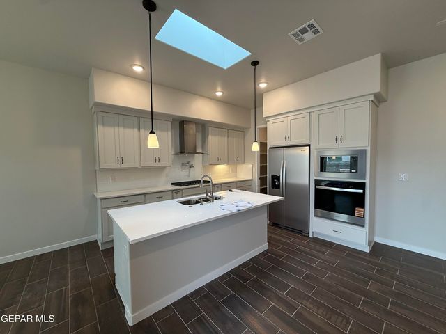 813 FAIRFORD Place, El Paso, TX 79928