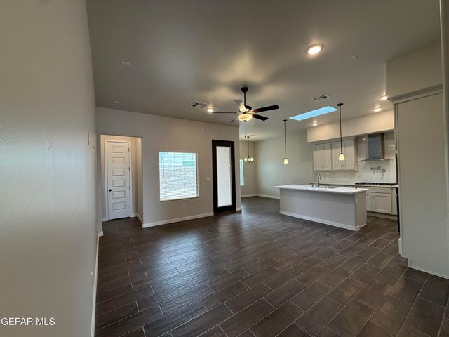 813 FAIRFORD Place, El Paso, TX 79928