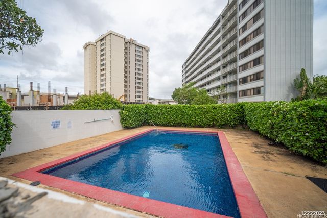 99-015 Kalaloa Street 204, Aiea, HI 96701