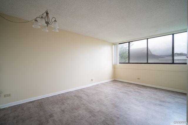 99-015 Kalaloa Street 204, Aiea, HI 96701