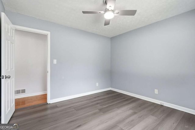 110 Point View Court, Tyrone, GA 30290