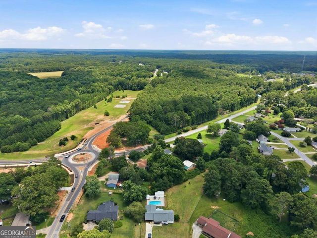 110 Point View Court, Tyrone, GA 30290
