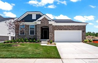 5616 Lewiston Road, Canton, MI 48188