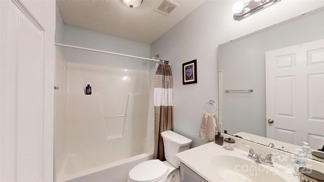 2125 Boggs Street, Lincolnton, NC 28092