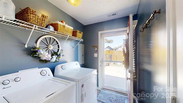 2125 Boggs Street, Lincolnton, NC 28092