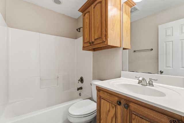 513 Kingsway, Overton, TX 75684