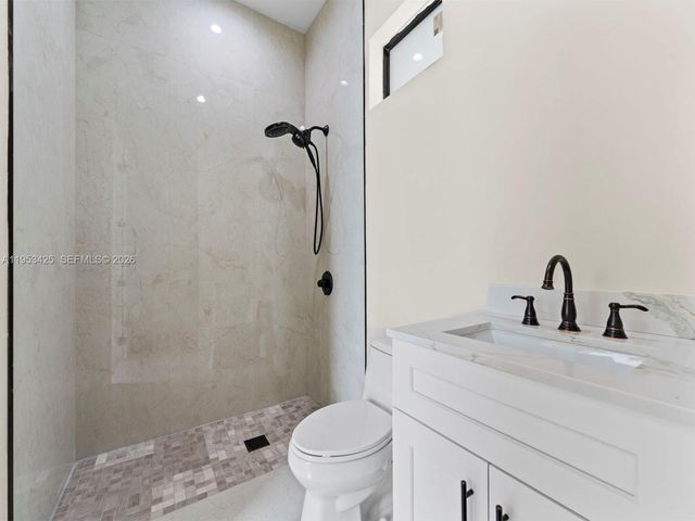 22451 SW 118 Ave, Miami, FL 33170