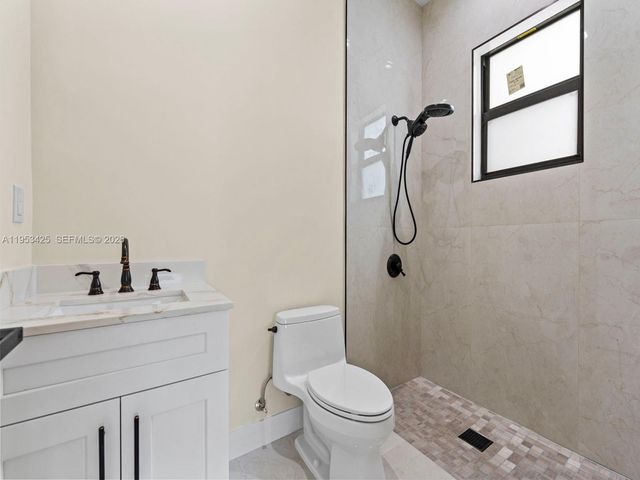 22451 SW 118 Ave, Miami, FL 33170