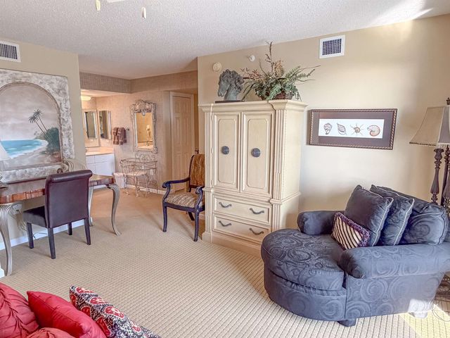 8560 Queensway Blvd Apt 203, Myrtle Beach, SC 29572