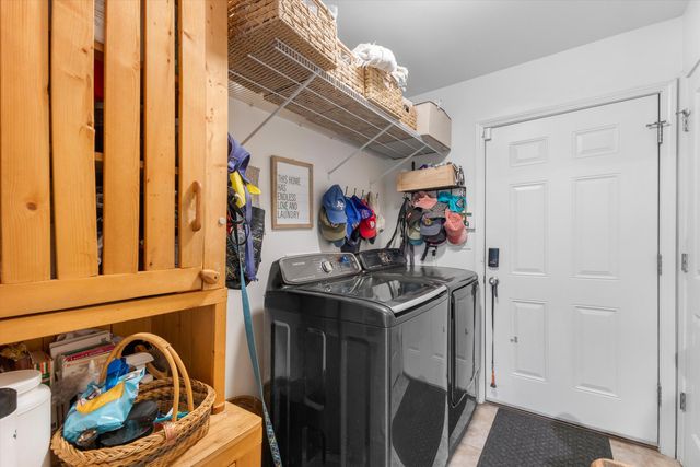 3 Silver Buckle Road, Santa Fe, NM 87508