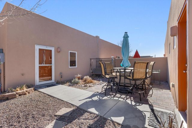 3 Silver Buckle Road, Santa Fe, NM 87508