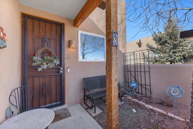 3 Silver Buckle Road, Santa Fe, NM 87508
