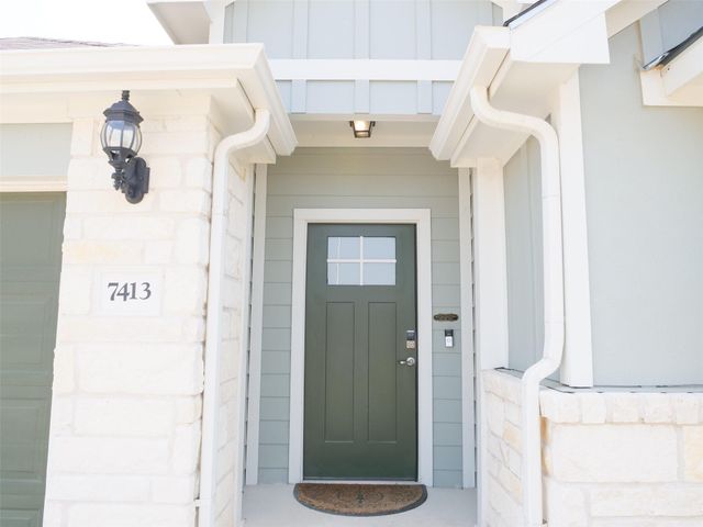 7413 Grenadine Bloom BND, Del Valle, TX 78617