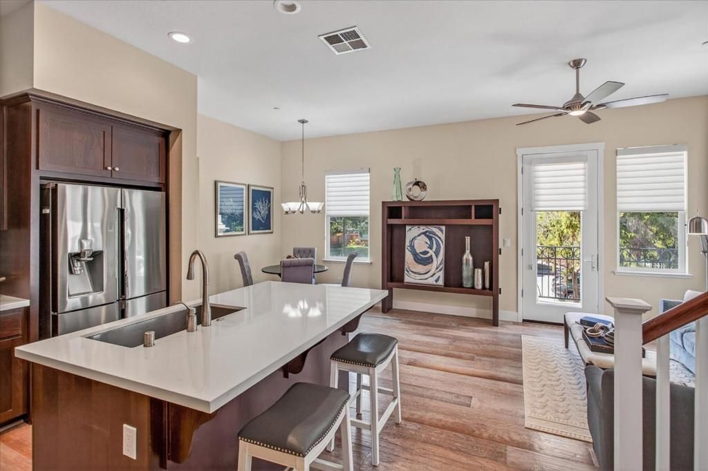 Image 6 of property listing at 1942 San Luis Avenue, Mountain View, CA 94043