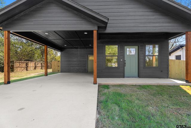 100 Wilson, Arp, TX 75750