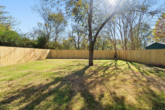 100 Wilson, Arp, TX 75750