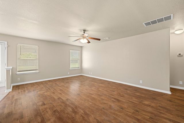 113 Nueces River TRL, Hutto, TX 78634
