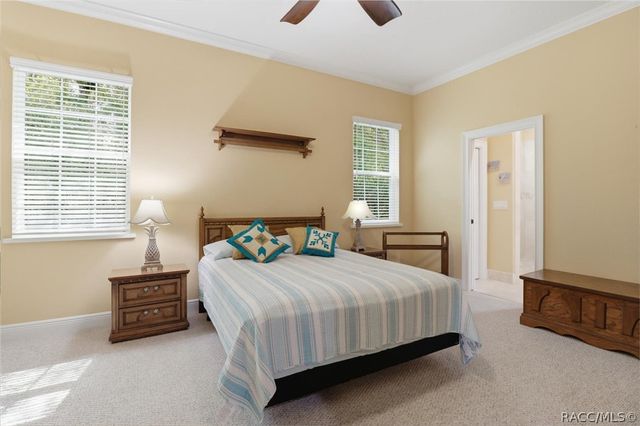 9385 S Deer Park Drive, Homosassa, FL 34446