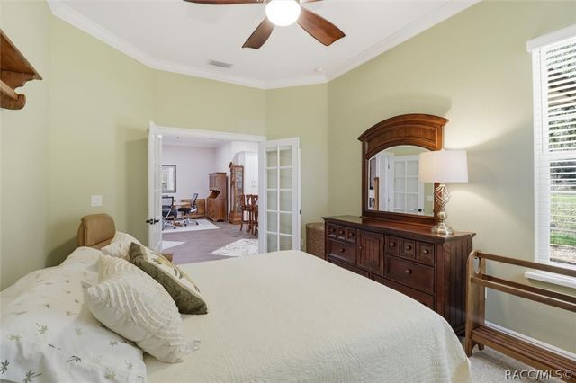 9385 S Deer Park Drive, Homosassa, FL 34446