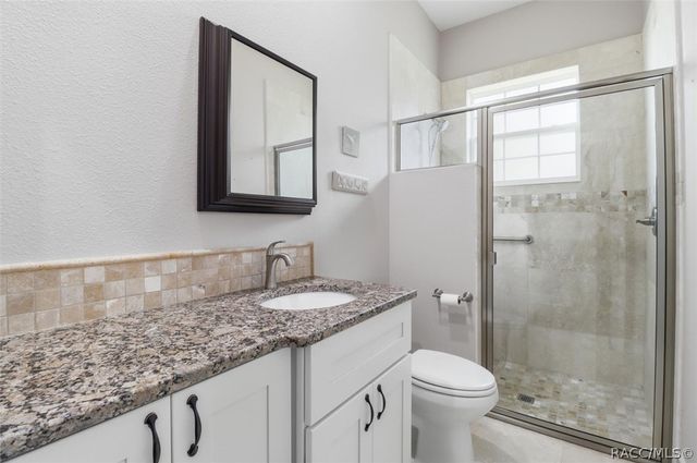 9385 S Deer Park Drive, Homosassa, FL 34446
