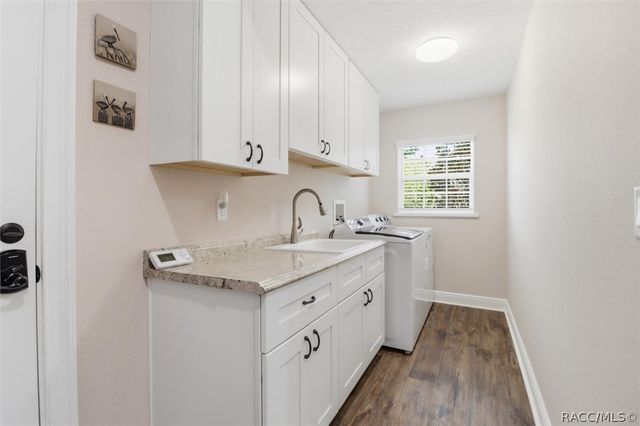 9385 S Deer Park Drive, Homosassa, FL 34446