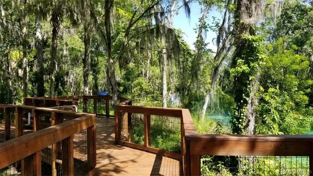 9385 S Deer Park Drive, Homosassa, FL 34446