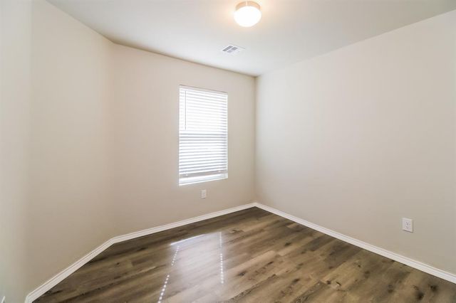 11713 NW 100th Street, Yukon, OK 73099