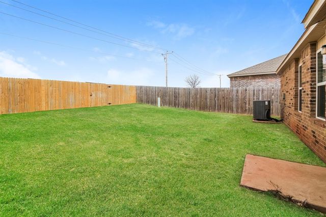 11713 NW 100th Street, Yukon, OK 73099