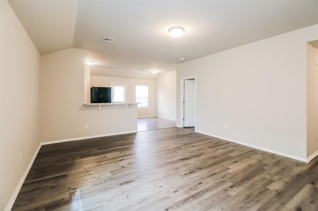 11713 NW 100th Street, Yukon, OK 73099