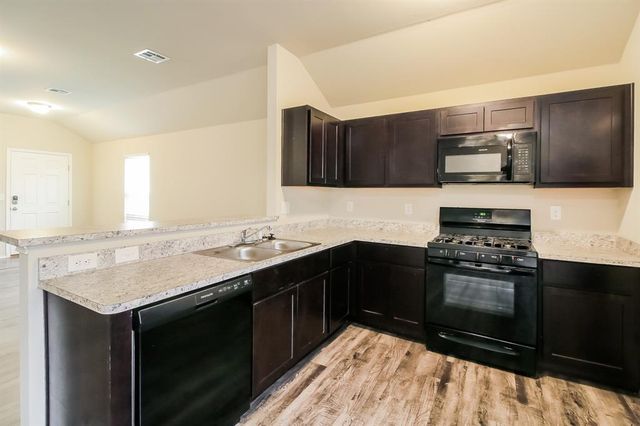 11713 NW 100th Street, Yukon, OK 73099