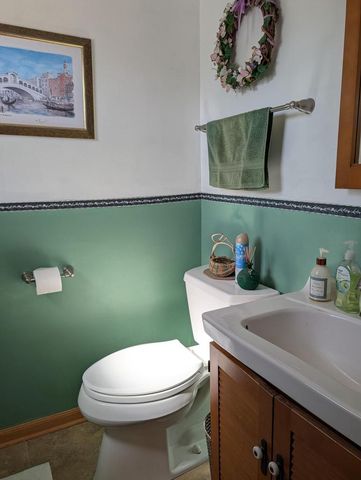 7925 W Denver AVENUE, Milwaukee, WI 53223