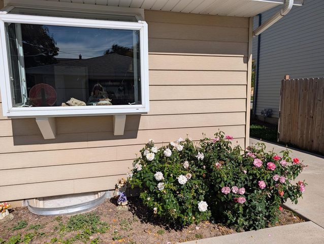 7925 W Denver AVENUE, Milwaukee, WI 53223
