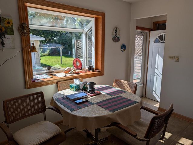 7925 W Denver AVENUE, Milwaukee, WI 53223