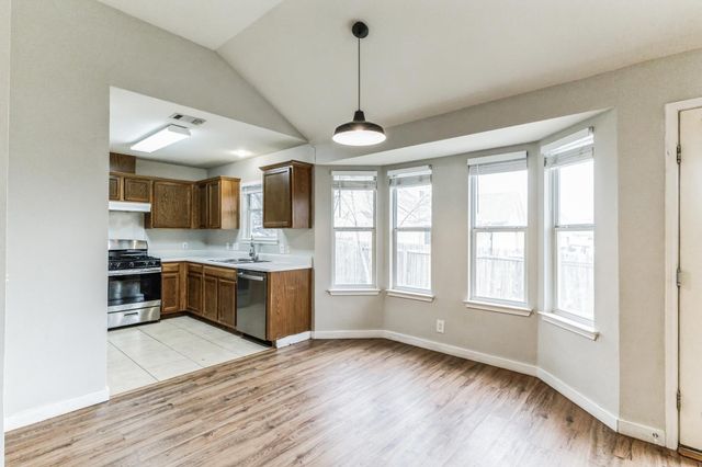 313 Caladium DR, Georgetown, TX 78626