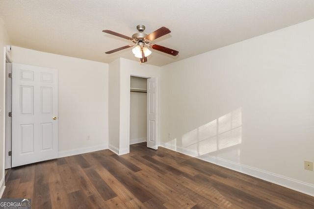 516 Jaclyn Circle, Mcdonough, GA 30253