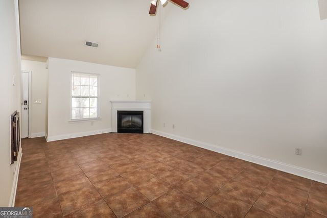 516 Jaclyn Circle, Mcdonough, GA 30253