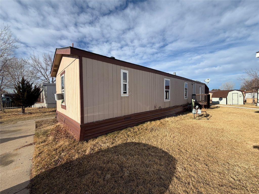 3805 7th Street NE 17, Great Falls, MT 59404 photo 2