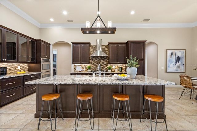 9468 WATERFORD OAKS DRIVE, Winter Haven, FL 33884