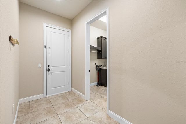 9468 WATERFORD OAKS DRIVE, Winter Haven, FL 33884