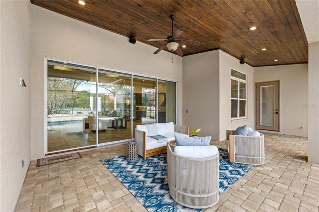 9468 WATERFORD OAKS DRIVE, Winter Haven, FL 33884